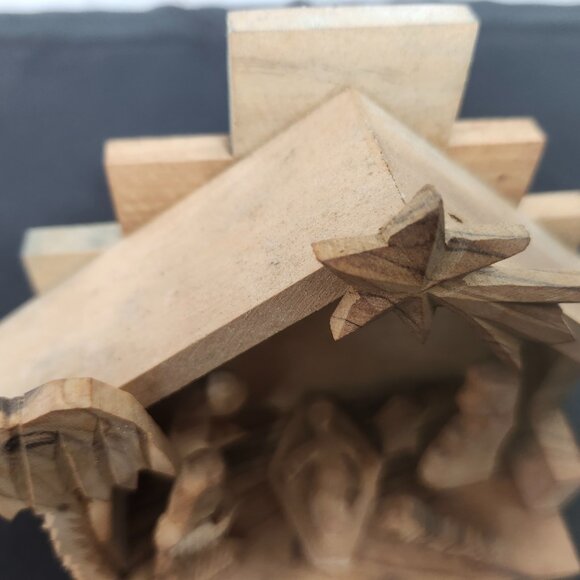 Vintage Holy Land Olive Wood Christmas Nativity Scene - Picture 7 of 9